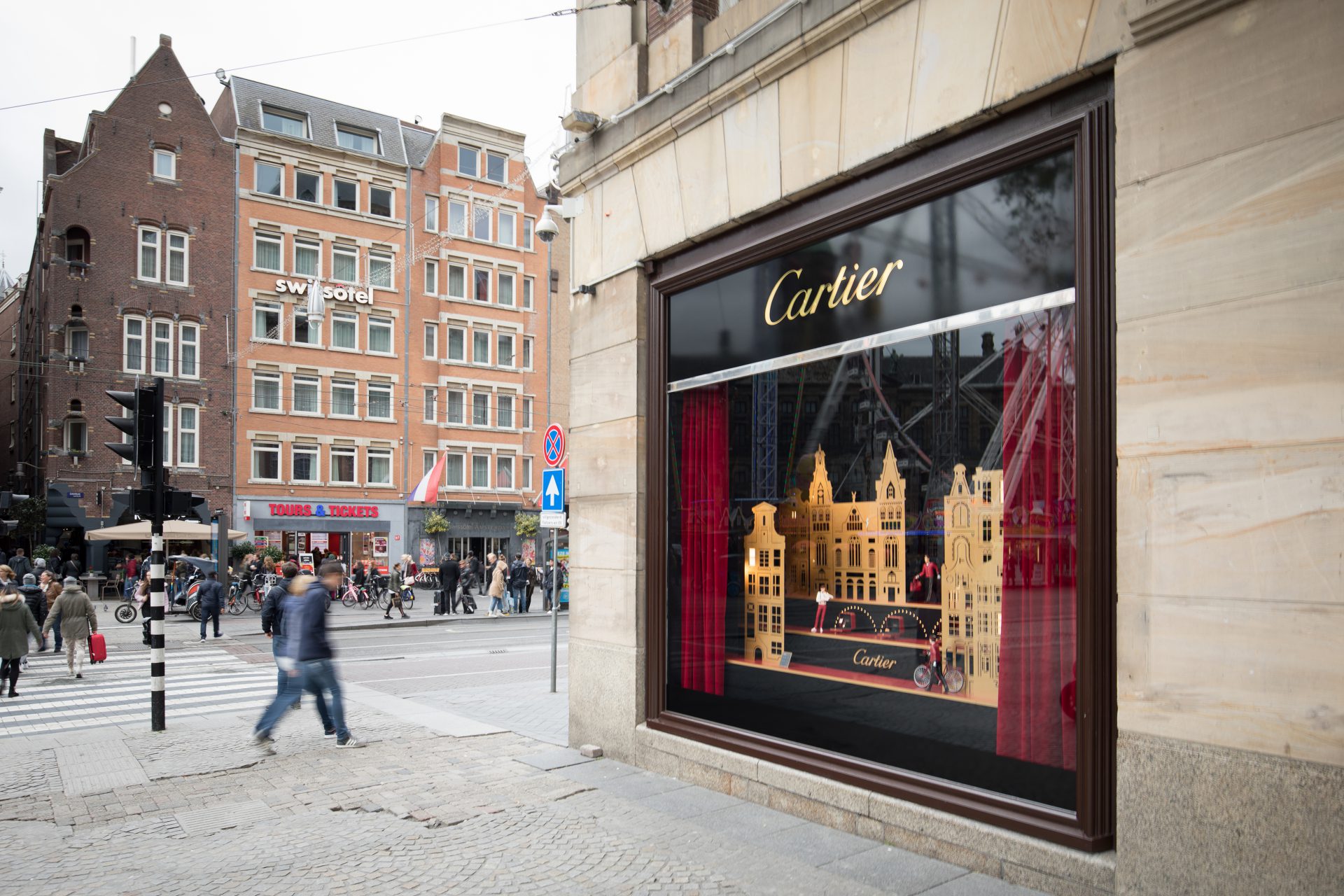 Gevelpresentatie Cartier kunststof